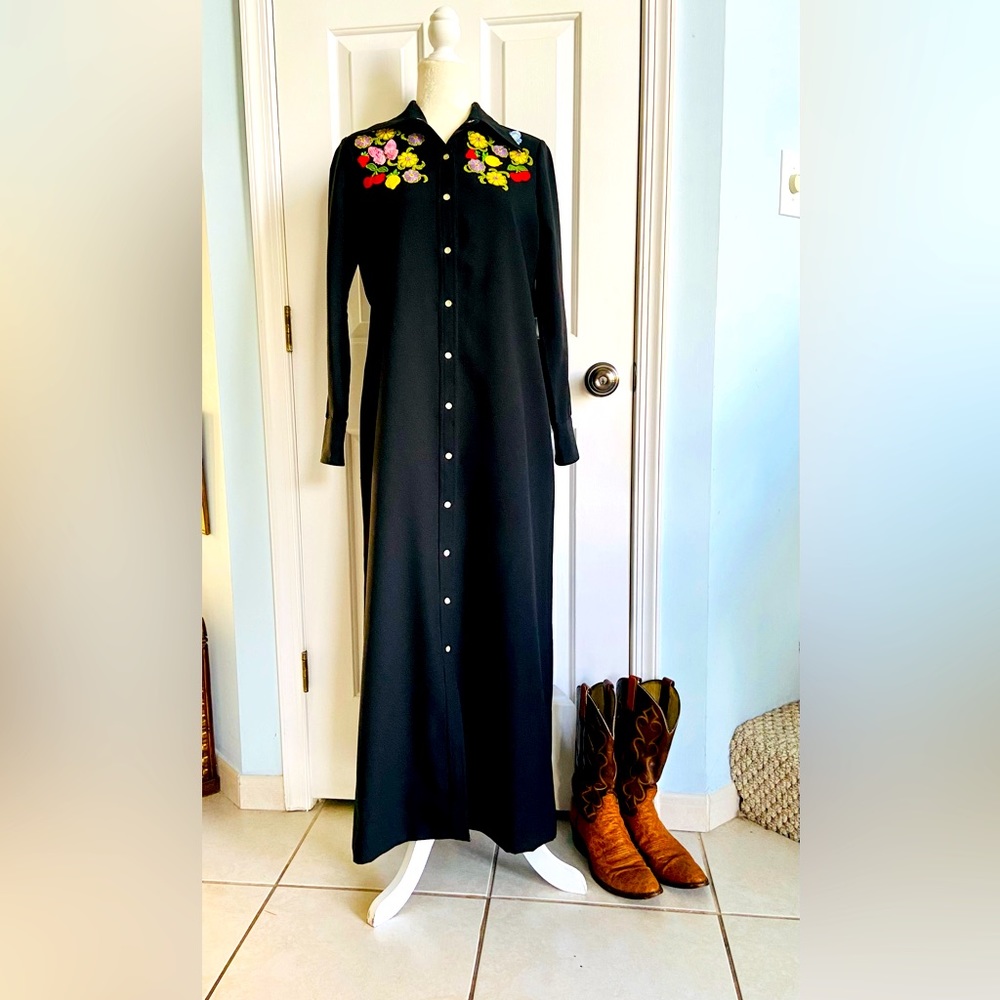 1970’s Black Western Snap Dress!! Size M - Picture 2 of 9